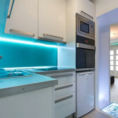 Modern Rino Спліт